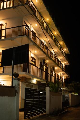 Exterior view, Traveller's Hotel Hikkaduwa in Hikkaduwa