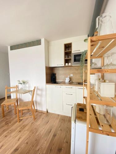 Cozy studio on the roof, next to Incheba Expo, Bratislava (fotografie 5)
