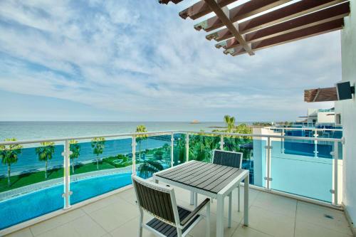 2 bedrooms, 3 beds