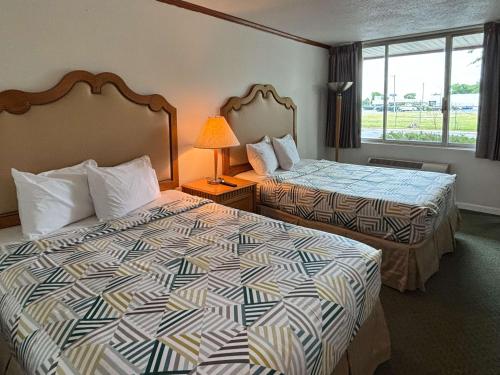2 double beds