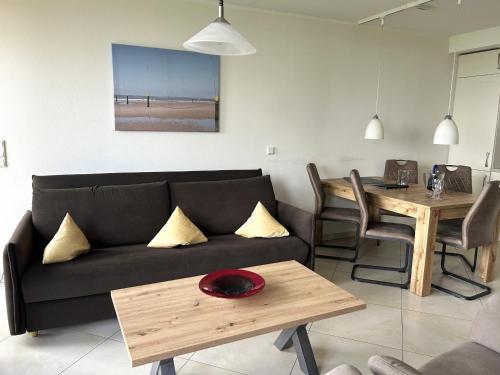 Apartment with Sea View image 9