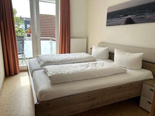 Apartment with Sea View image 2