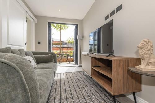 City Centre Deluxe with amazing Garden Terrace - Pass the Keys, Лидс (фото 6)