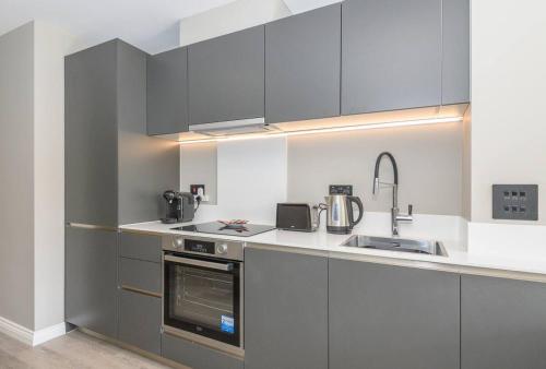 City Centre Deluxe with amazing Garden Terrace - Pass the Keys, Лидс (фото 9)