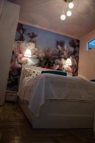 Blue Luxury Apartment - image 10