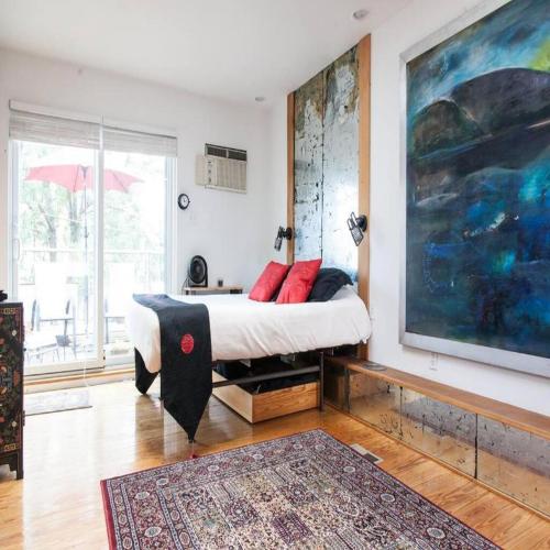 One-Of-A-Kind Artists Chalet in Fairmount in Philadelphia, USA
