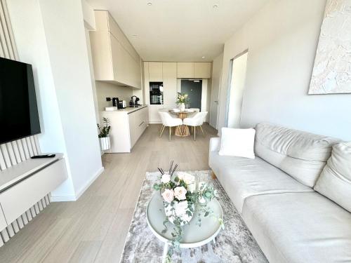 Rentero NEW Modern, River View APT near Prague City Center, Praha (fotografie 11)