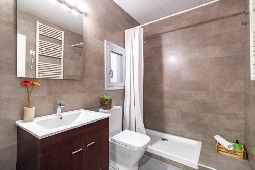Park Guell Gaudi | 2 bedroom Apartment - image 3