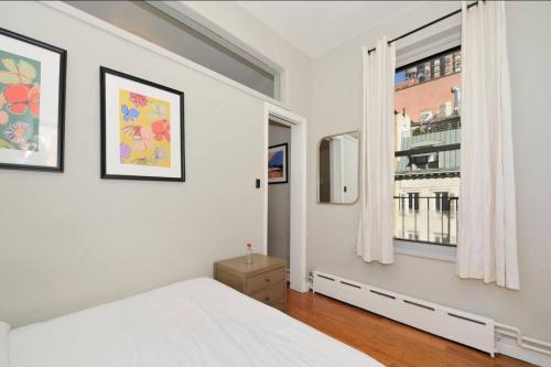 Urban Sunshine Cozy 1-Bedroom in Nycs Heart in New York, USA