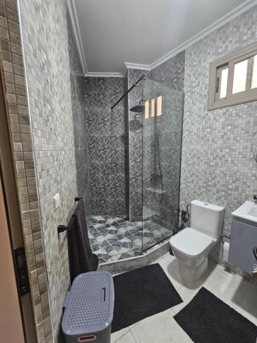 Shower, Casa Moreno Apartments - Dar Hanan in Souani