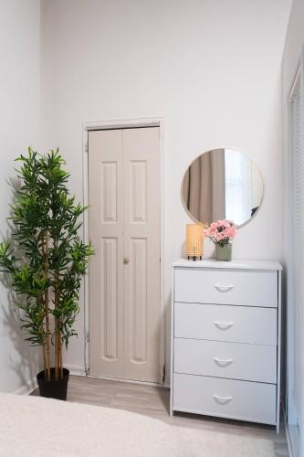 Newly Renovated 1br Gem in the Heart of Murray Hill in New York, USA