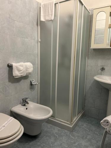 Hotel Da Raffaele Room Type - Triple Room