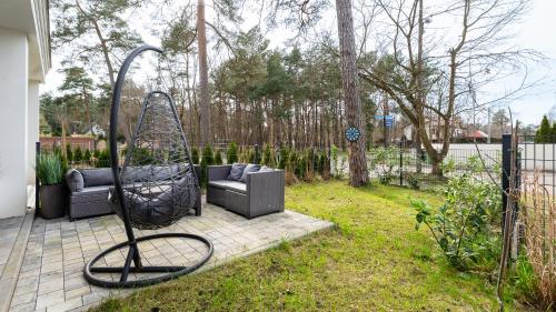 One-Bedroom Apartment with garden image 1