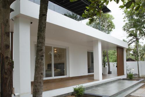 Viesnīcas āriene, 100m² 1 guļamistaba, 1 privāta vannas istaba Māja Moonnupeedika
 (Luxury 1BHK Beach View Villa) in Moonnupeedika