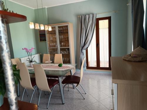 Green Oasis Near Barban - A House with a Pool, pet frendly in 巴班