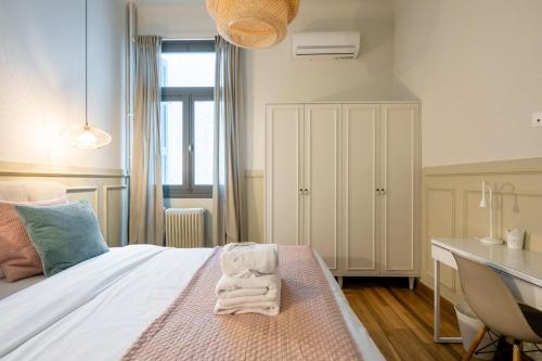 Meadows - Luxury 3-Bedroom Apartment in Athens - image 6