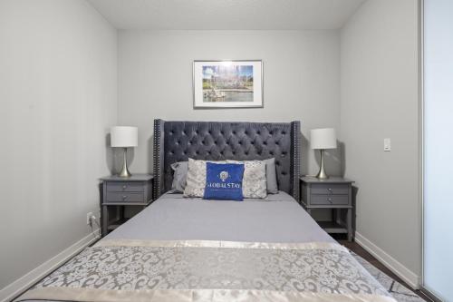 Modern Lillian St Apartments by GLOBALSTAY