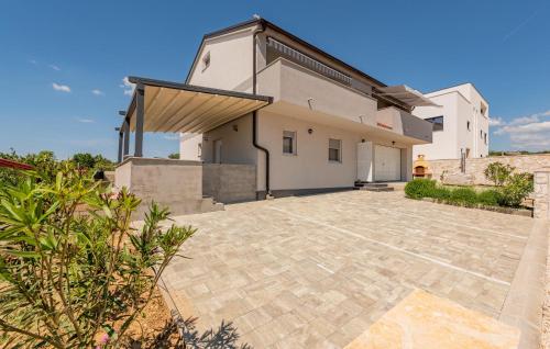 Viesnīcas āriene, Gorgeous Apartment In Mandre With Wifi in Mandre (Kolan)