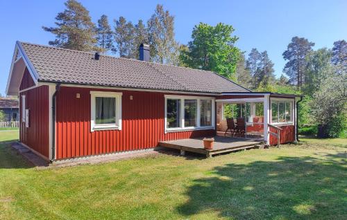 . 2 Bedroom Beautiful Home In Rockneby