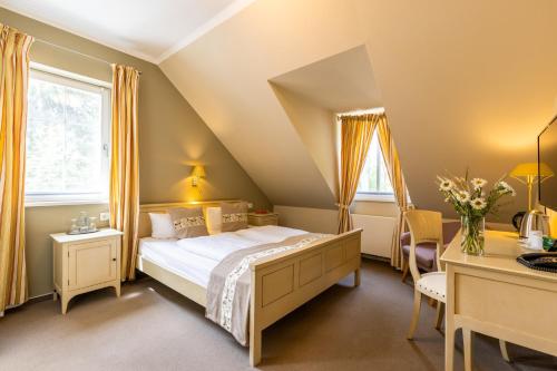 1 queen bed