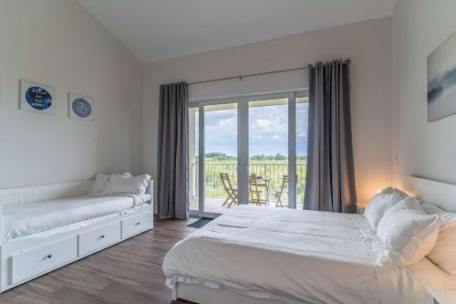 It7230 - Little Harbor - 2 Bed 2,5 Bath Townhome in Ruskin, USA