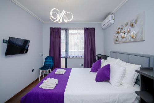 Feel at Home - Central 2BD Flat with Parking by Flat Mаnager, Sofia (Foto 9)