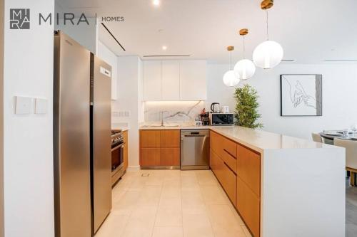Mira Holiday Homes - Luxury 2 bed apartment in La Vie, Дубай (фото 6)