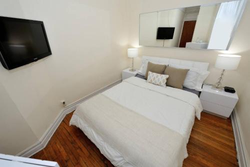 Furnished Upper West Side 1 Br Apartment Rental in New York, USA