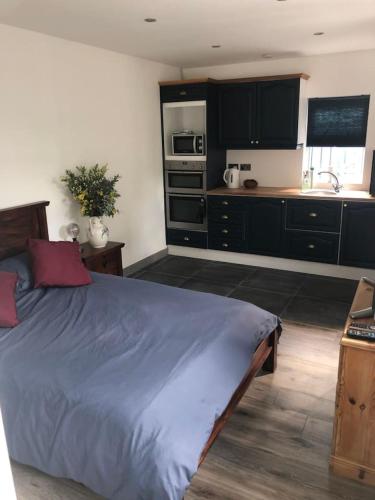 . The Blue Garden Flat
