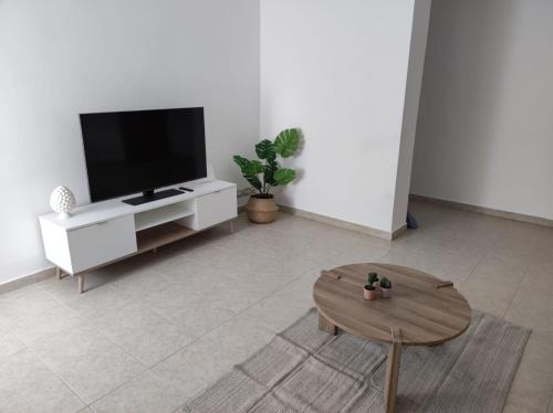 E&S Apartment 3