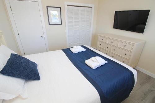 Fin 'N Feather Waterside Inn by Kees Vacations - main image