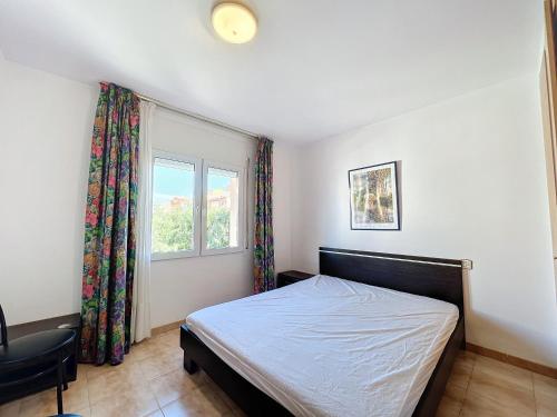 One-Bedroom Apartment with Pool View image 9