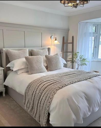 Luxury elephant house - image 2