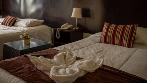 Superior Twin Room image 2