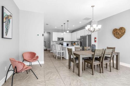 Fortebello Beachside 170 With PRIVATE POOL in Indian Harbour Beach, USA