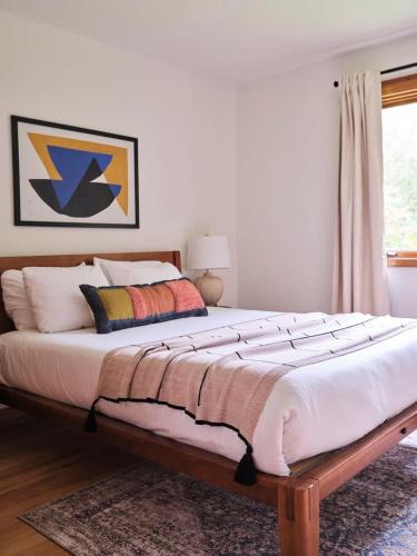 Pennsylvania Ave Catskill Retreat by Summer in Palenville, USA