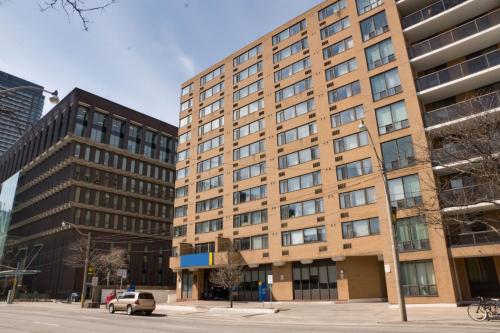 Toronto Metropolitan University-International Living Learning Residence – Toronto