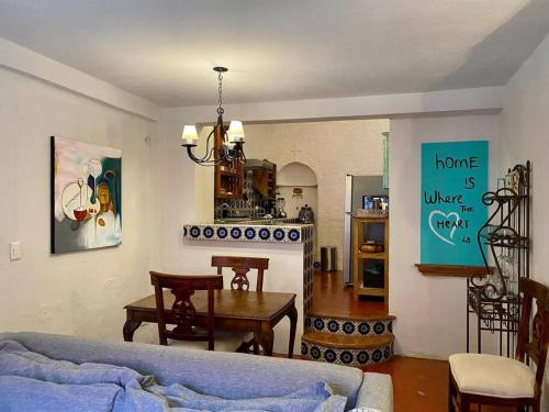 Couples Getaway Home near La Parroquia 4Min Walk in San Miguel de Allende, Mexico