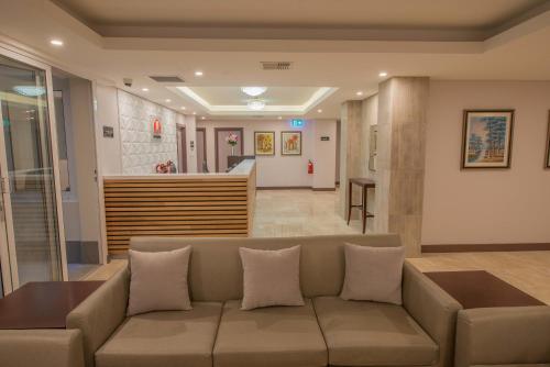 Lobby, Megaboom City Hotel in Sydney