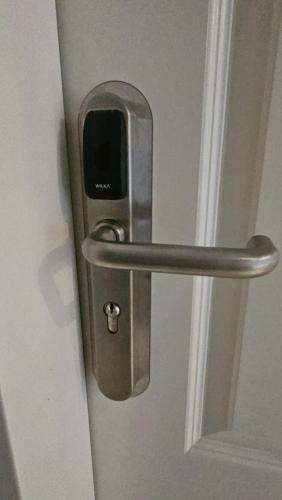 MONTEURWOHNUNG an der Wasserburg WEILERSWIST-METTERNICH, E-LADESTATION, Nähe PHANTASIALAND, PALMENPARADIES Euskirchen MONTEURWOHNUNG an der Wasserburg WEILERSWIST-METTERNICH, E-LADESTATION, Nähe PHANTASIALAND, PALMENPARADIES Euskirchen