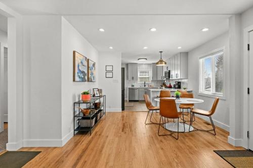 6224 S Datura St 6224 S Datura St