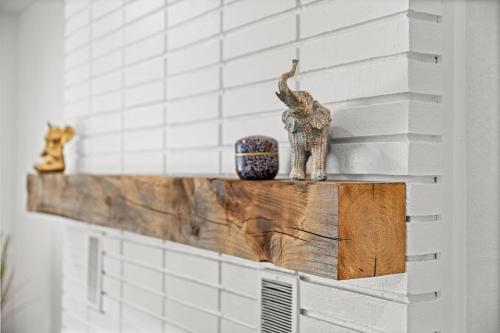 6224 S Datura St 6224 S Datura St