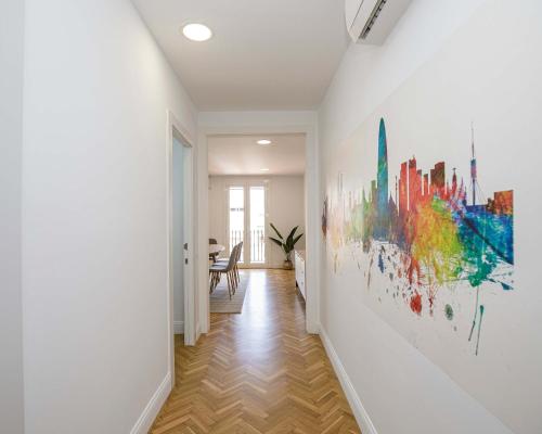 Three-Bedroom Apartment with Balcony image 9