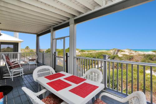 A Tropical Breeze by Pristine Properties - main image
