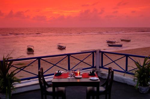 balkon/terras, Coral Sands Hotel in Hikkaduwa