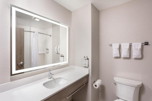 Holiday Inn Express Kearney an IHG Hotel - image 14
