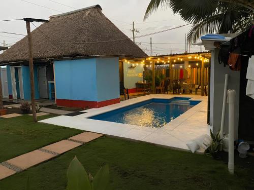 Swimming pool, Bedrooms where Charlie in El Paredon Buena Vista