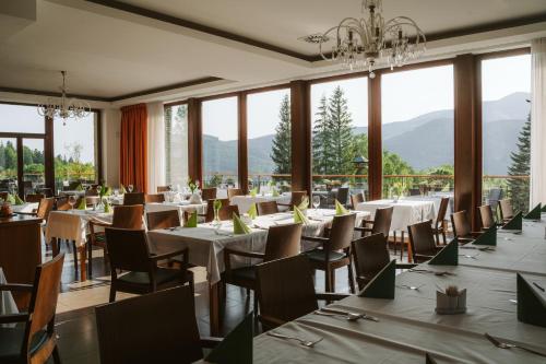 貝爾迪尼森林酒店 (Beltine Forest Hotel) in 奧斯特拉維采