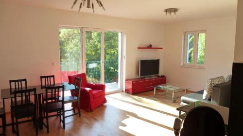  Spacious Penthouse Apartment Vindobona, panorama view to danube river & vineyard in Wien