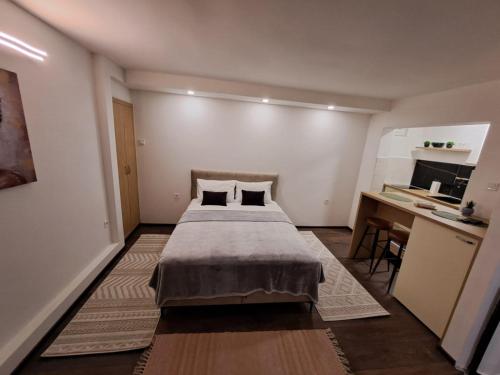 Apartman AE, Мостар